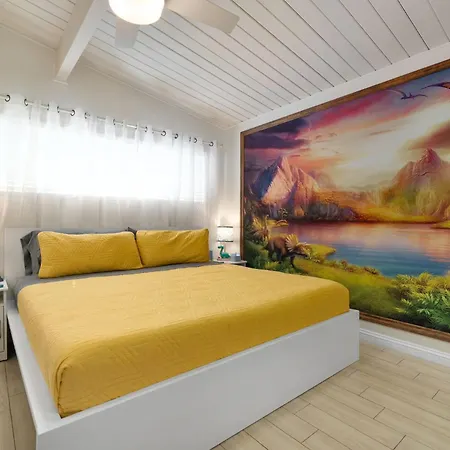 Dino Disneyland By Oc Adventure Homes Holiday home Garden Grove